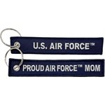 KEYCHAIN-PROUD AIR FORCE MOM 5 3 / 4"x1"